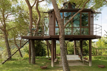 Splendida Casa sull'Albero a Pochi Minuti da Firenze