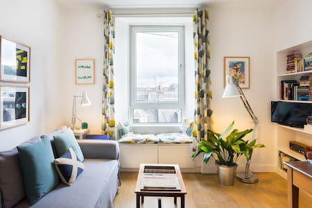 Explore the Royal Mile from a City View Apartment