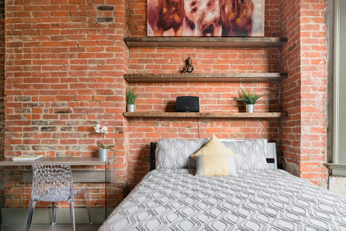 Tour Cincinnati from a Stunning Loft Condo