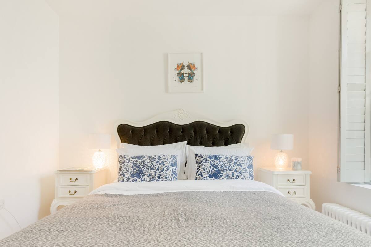 Bed And Breakfasts In Uxbridge