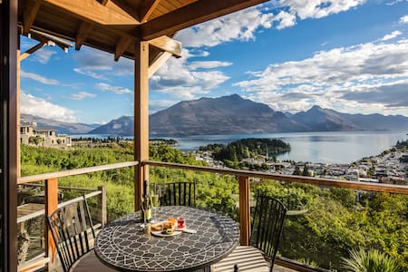 Queenstown Heights