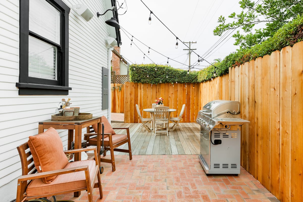 Beautiful French Tudor Studio in the Heart of San Diego