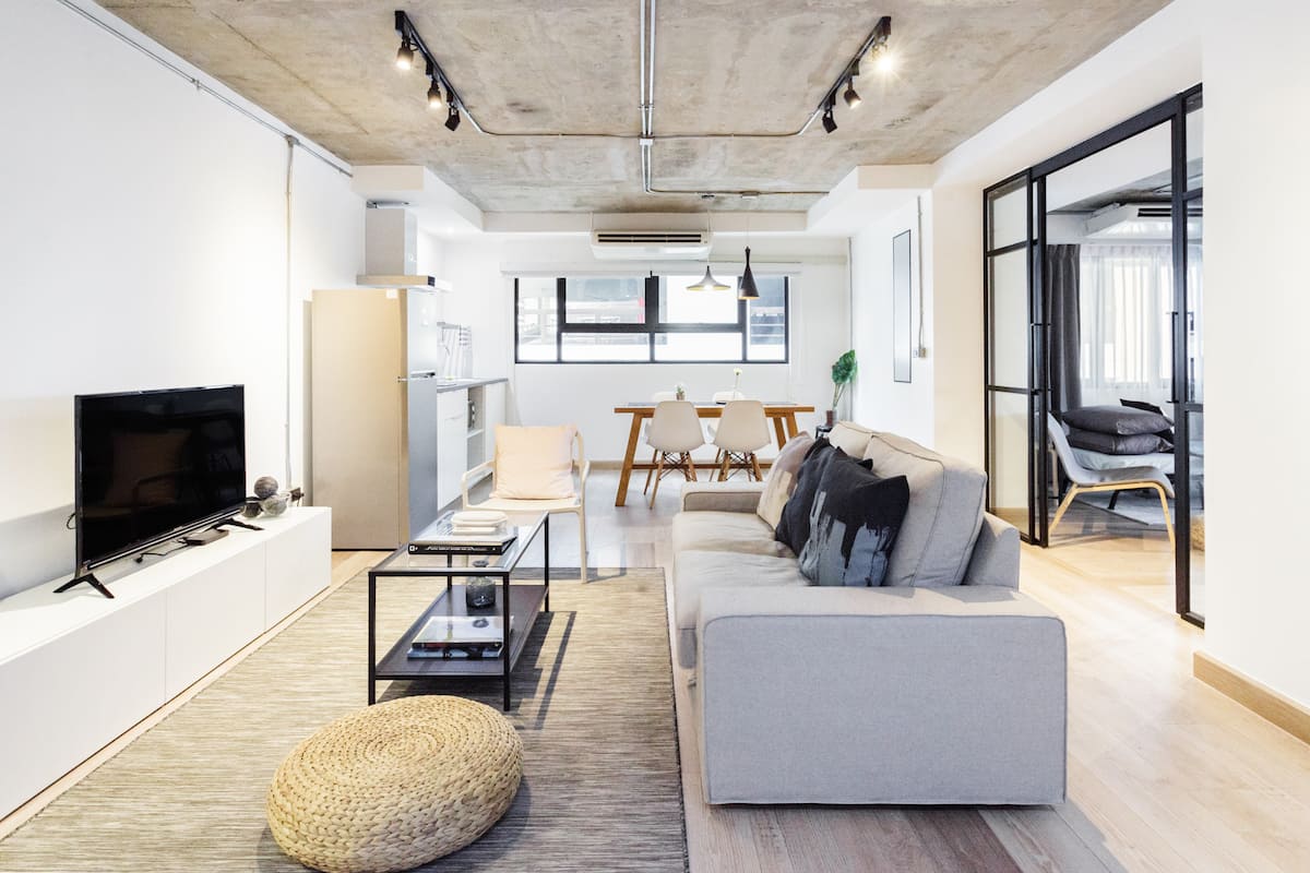 Modern Loft Living near the Nana Skytrain Station