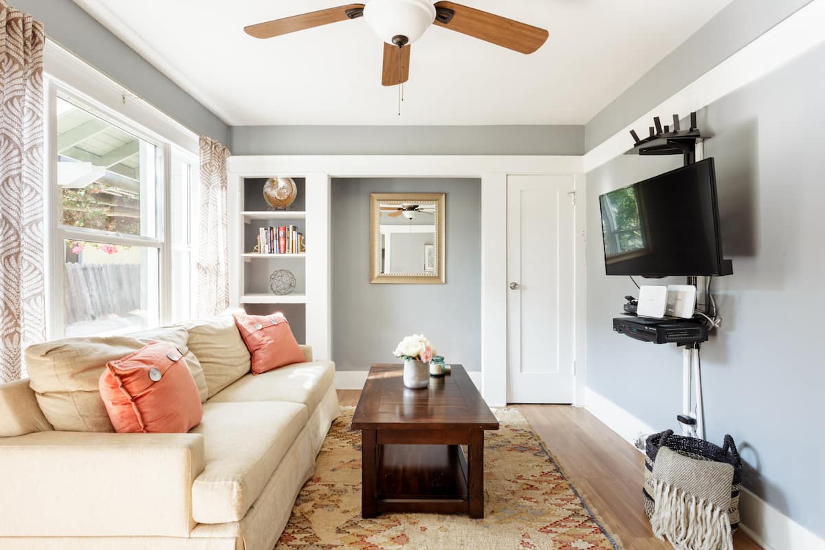 Airbnb® Long Beach Vacation Rentals & Places to Stay California