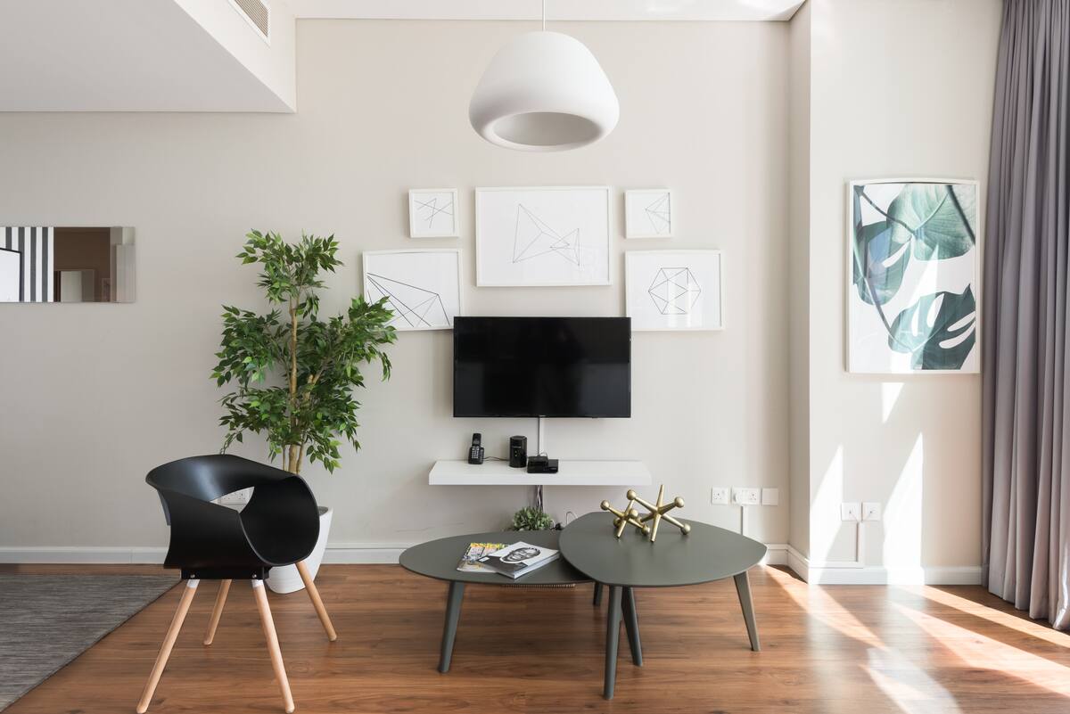 Stylish, High-Floor Studio in the Center of the City Vibe