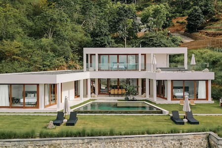 Selong Selo Resort & Residences - Four Bedroom Villa