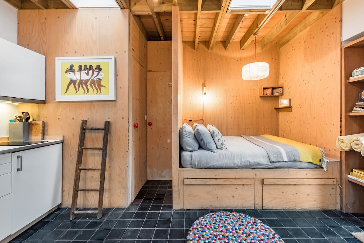 Cosy, Enchanting Coach House in Telegraph Hill