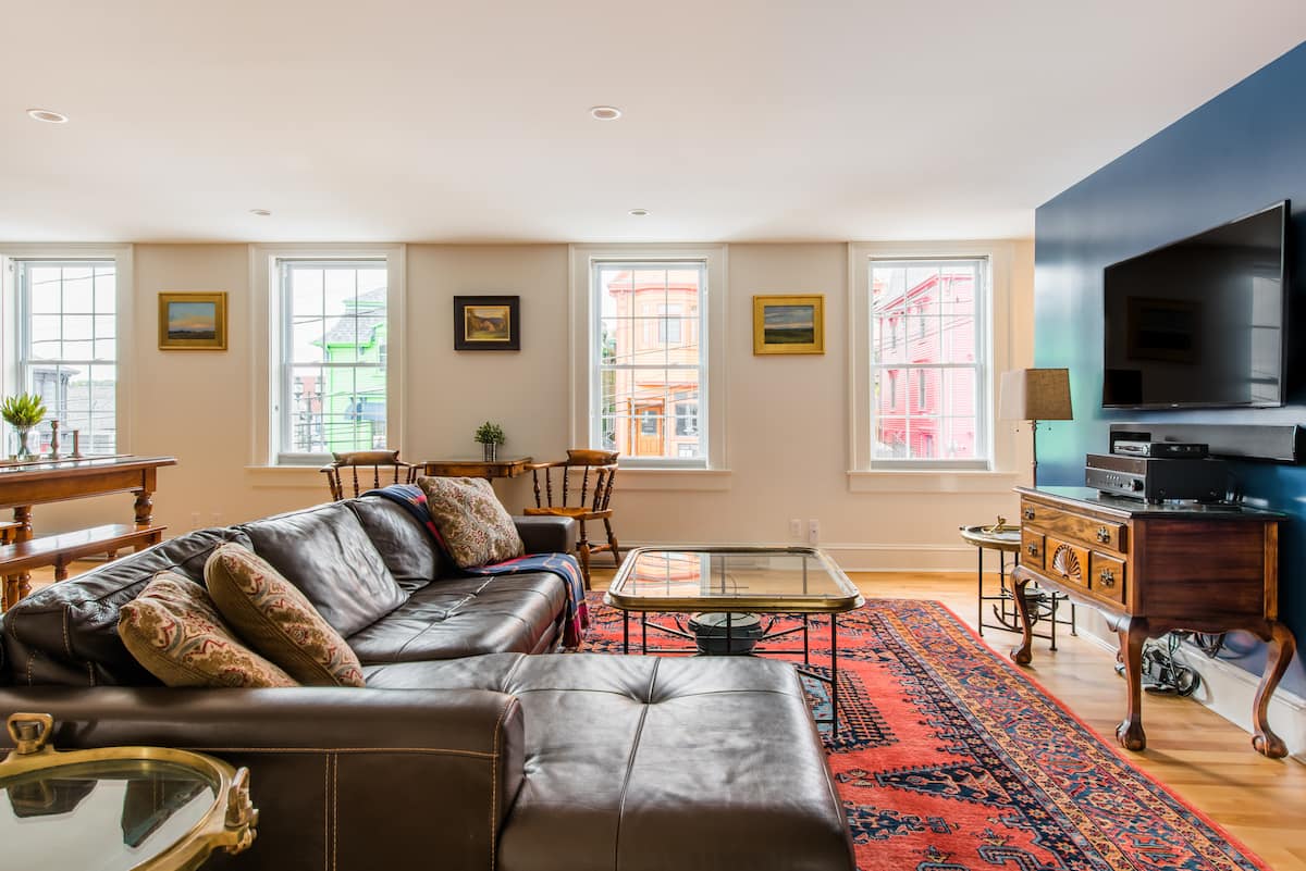 Top 15 Airbnb Vacation Rentals In Lunenburg, Canada Trip101