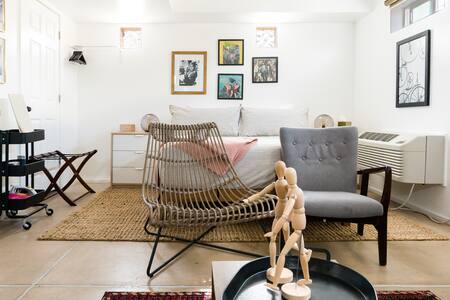 Characterful Base Camp in Old Colorado City