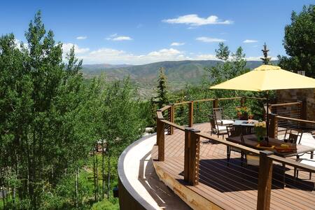 Snowmass Elegance