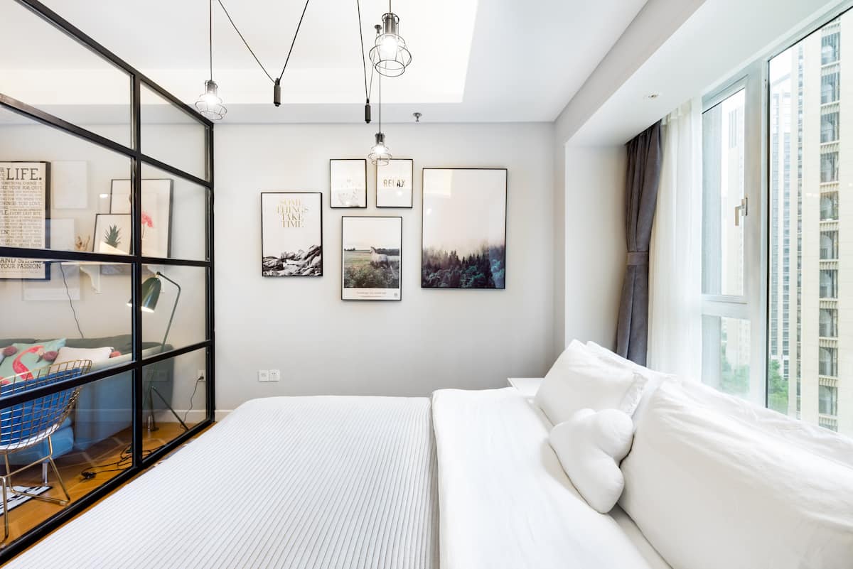 入住高端小区五星级标准公寓型住宅，近地铁站近太古里近东站