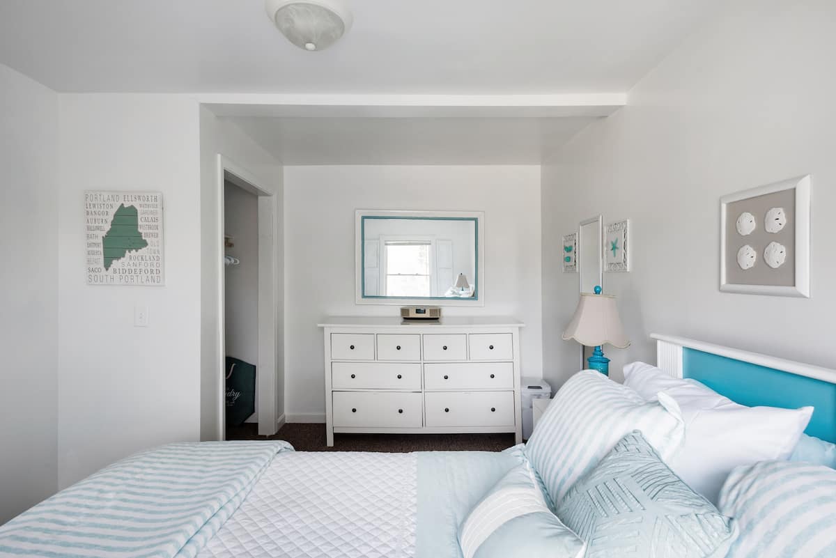 Unplug at a Beachy Bolthole with Classic New England Style