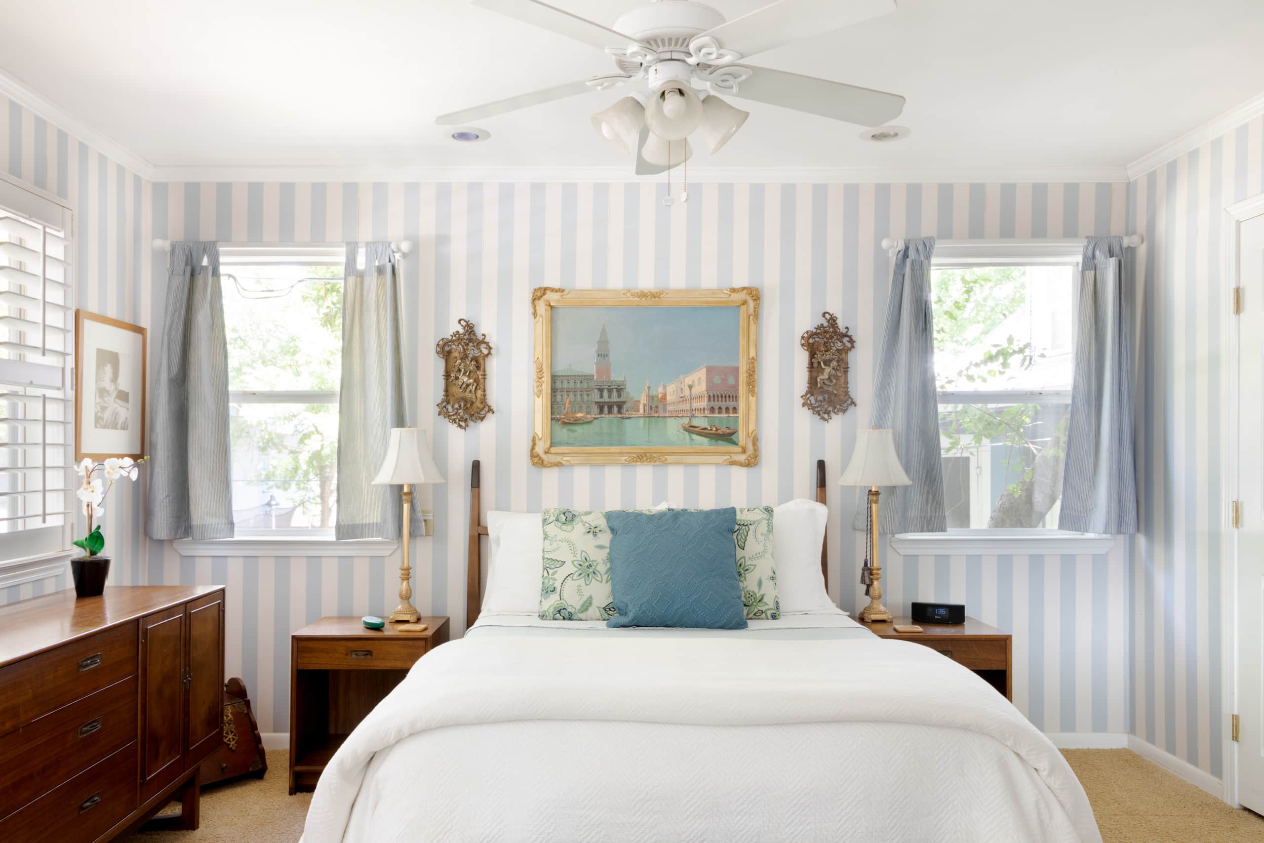 Glamorous and Tranquil Suite Steps from South Congress Guest suites