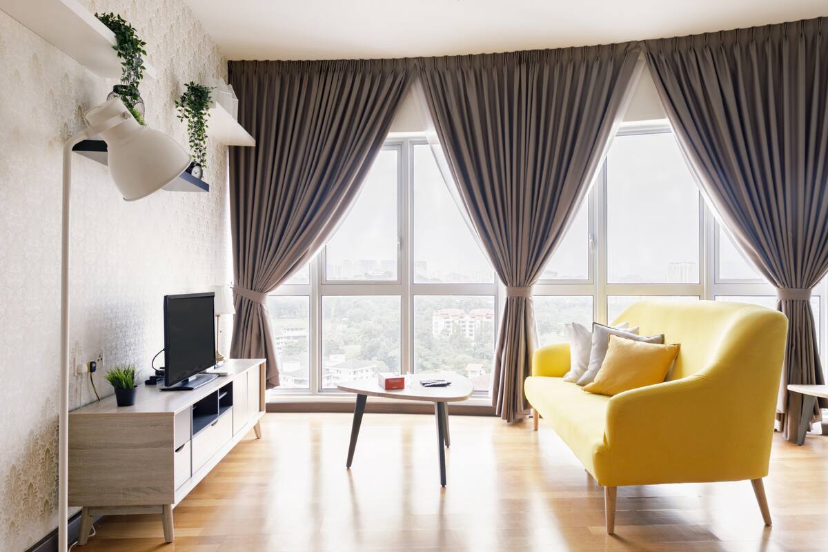 Artsy Designed Studio with a Breathtaking View of the City