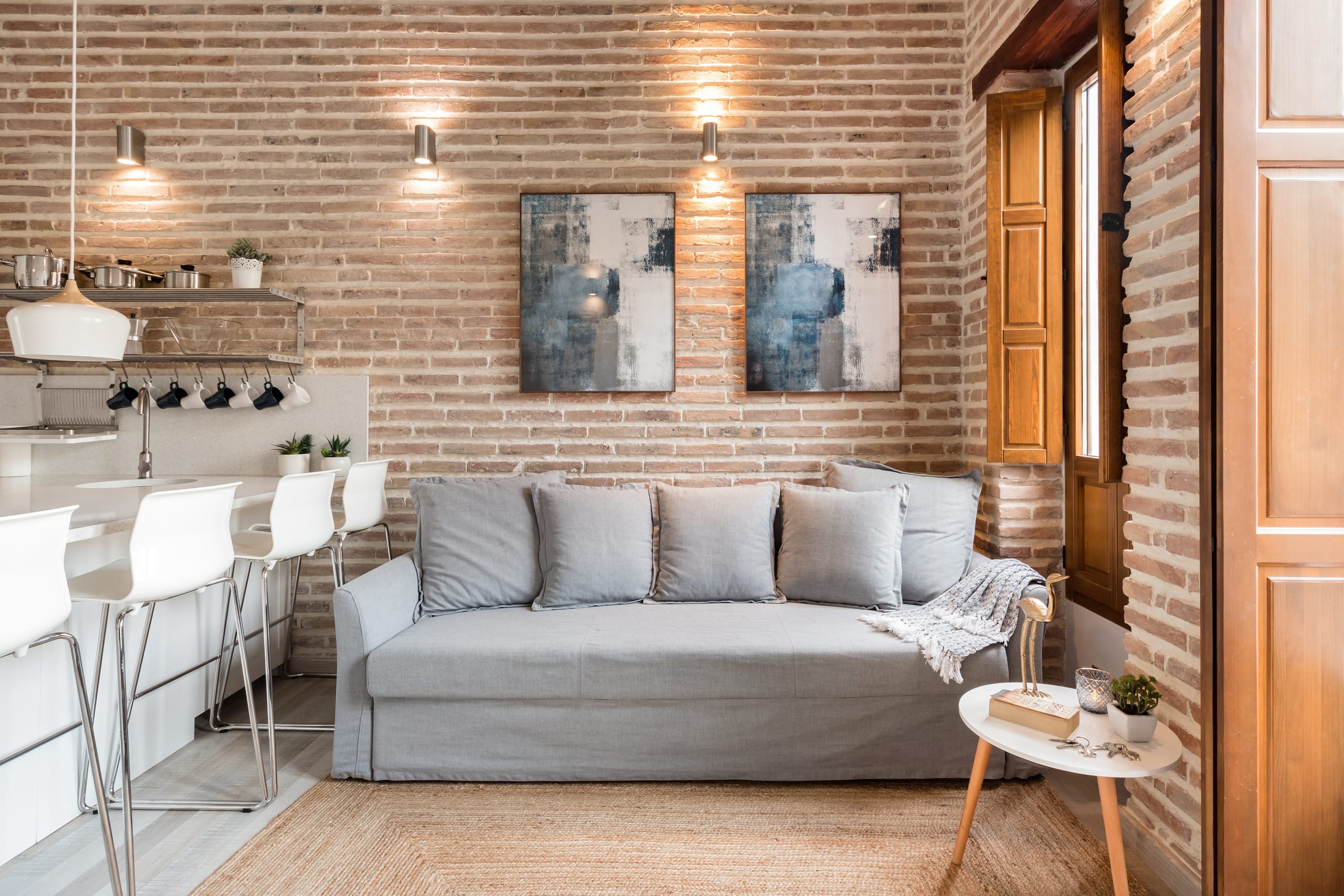 Upscale Apartment Close to the Beach Lofts for Rent in València
