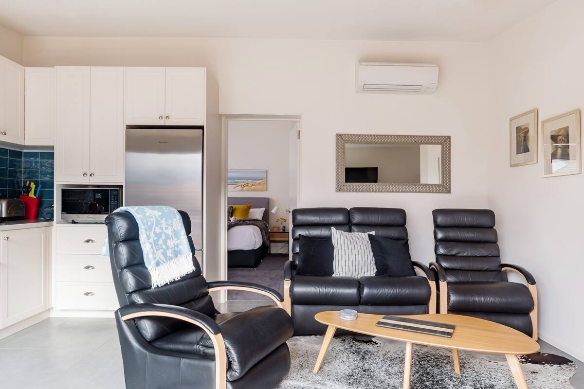 Experience Battery Point From The Little Lollyshop Apartment Official Apartment In Hobart Australia 2 Bedroom 1 Bathroom