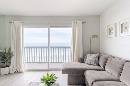 Dreams on the Sand. Oceanfront Oasis in Oceanside