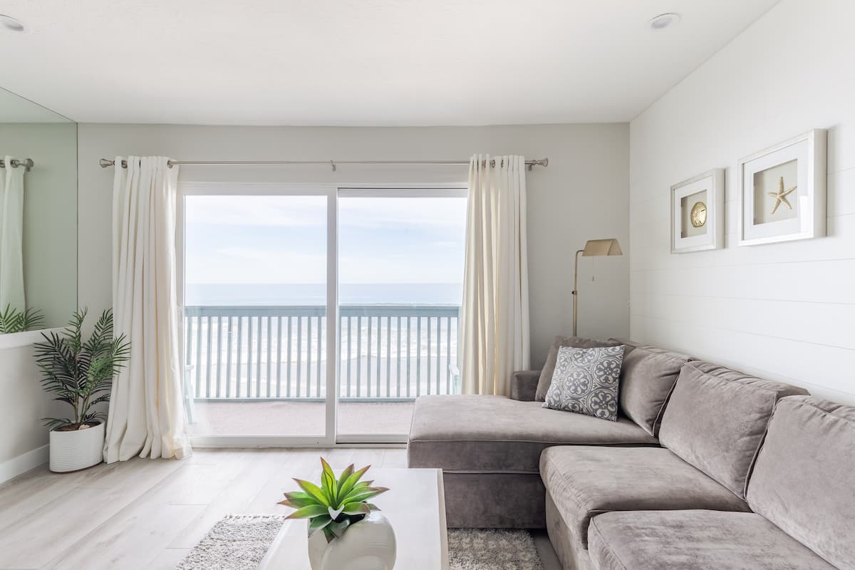 Dreams on the Sand. Oceanfront Oasis in Oceanside