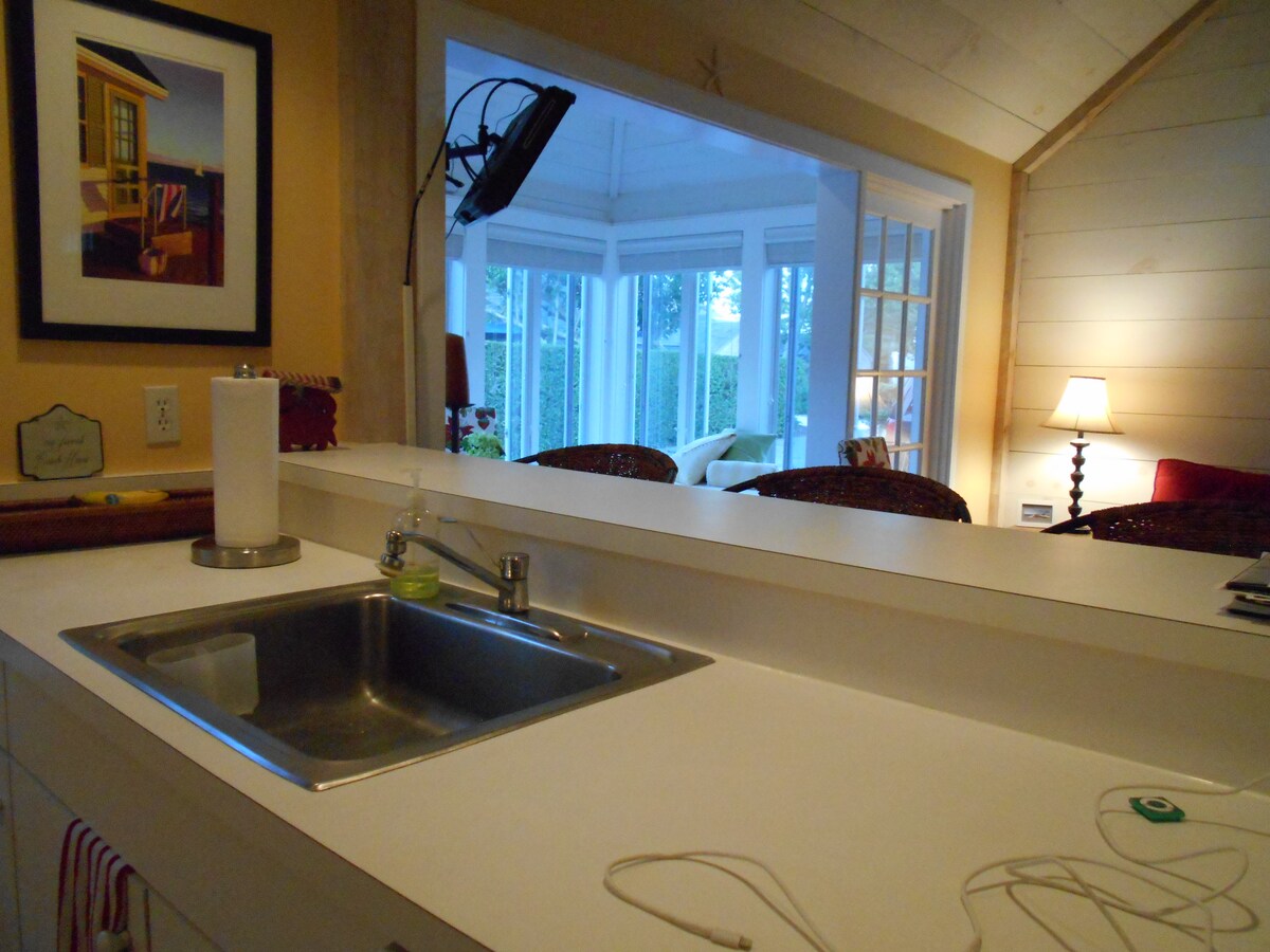 Seaswept Cottage Maushop Village Condominiums For Rent In Mashpee
