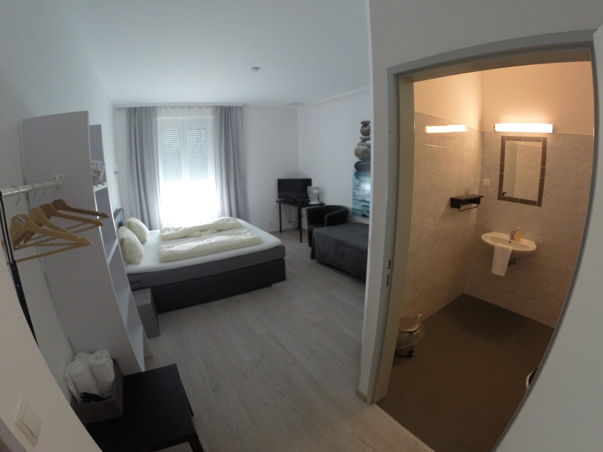 Haus Johannes Houses For Rent In Neufeld An Der Leitha