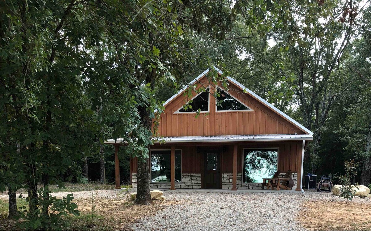 Cedar Cabin In The Woods Guesthouses For Rent In Blossom