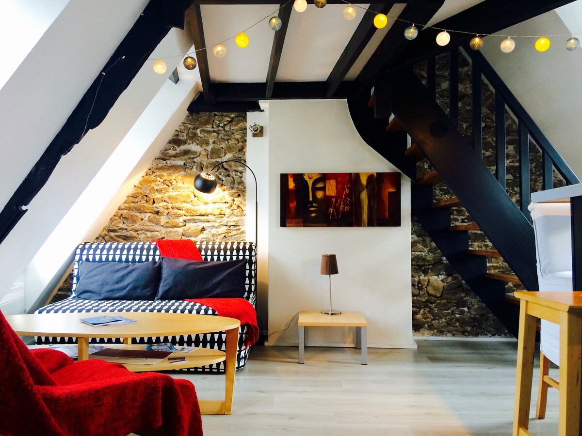 Download Le Cocon Malouin Flats For Rent In Saint Malo Desktop Wallpaper Get Wallpaper Le Cocon Malouin Flats For Rent In Saint Malo For iPhone Free