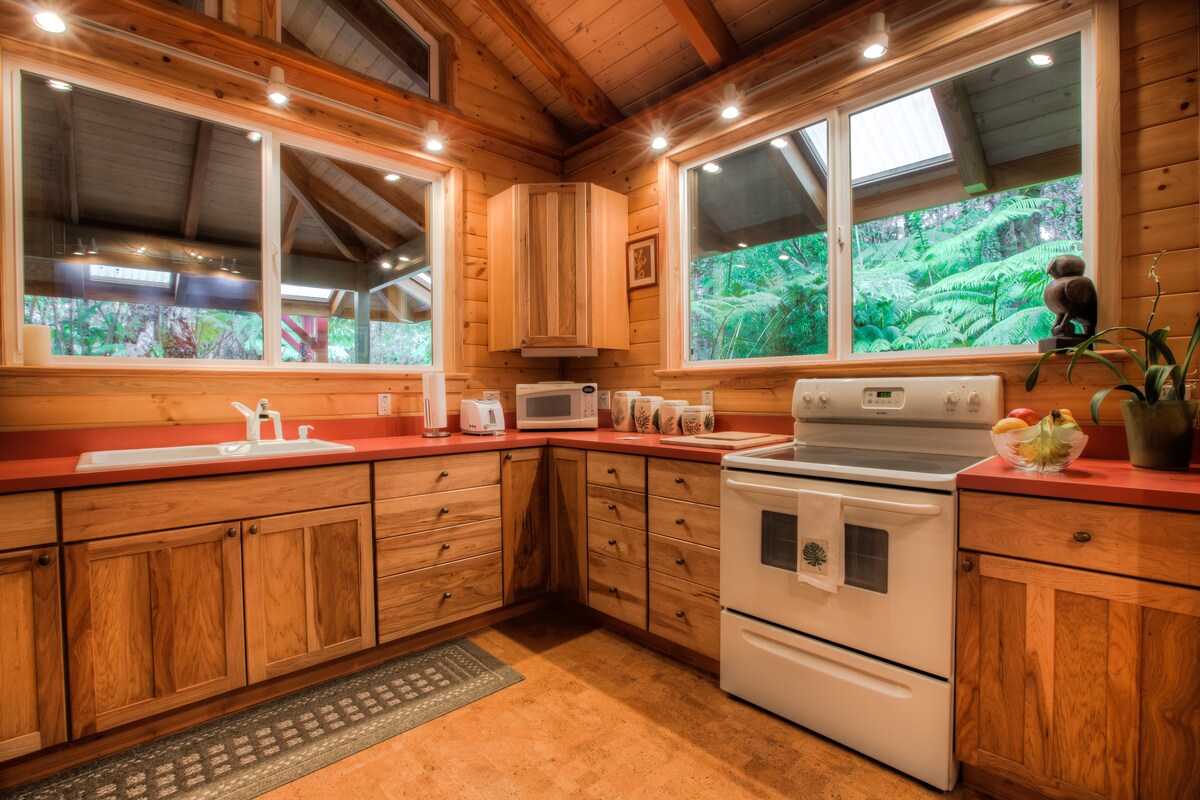 Volcano Mist Cottage A Very Private Residence Cottages For