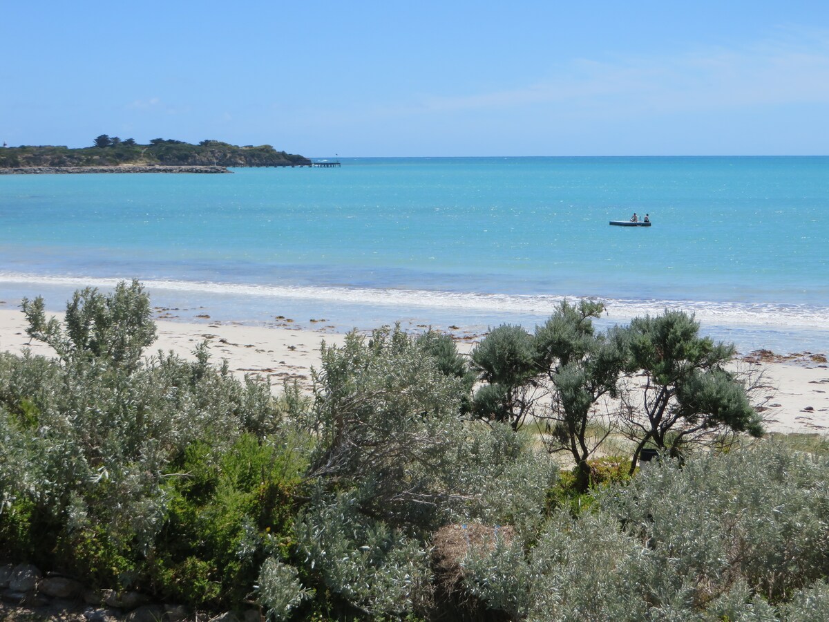 Front Beach Cottage On The Beach Houses For Rent In Robe