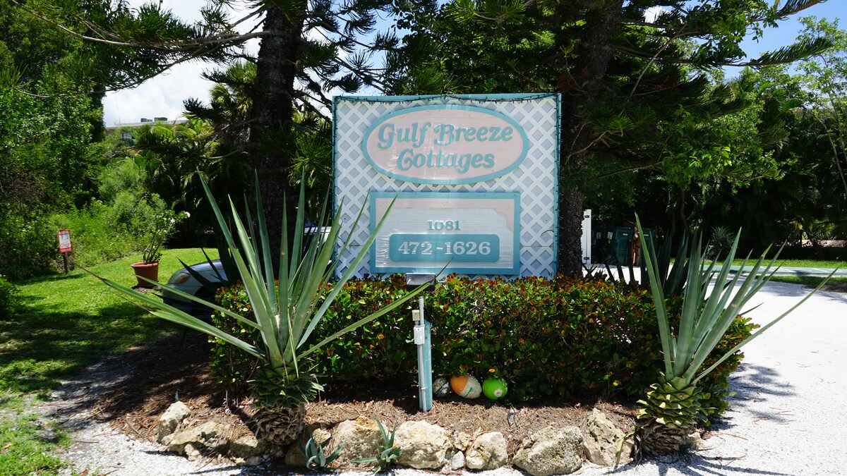 Gulf Breeze Cottages Sanibel Fl Apartments For Rent In Sanibel