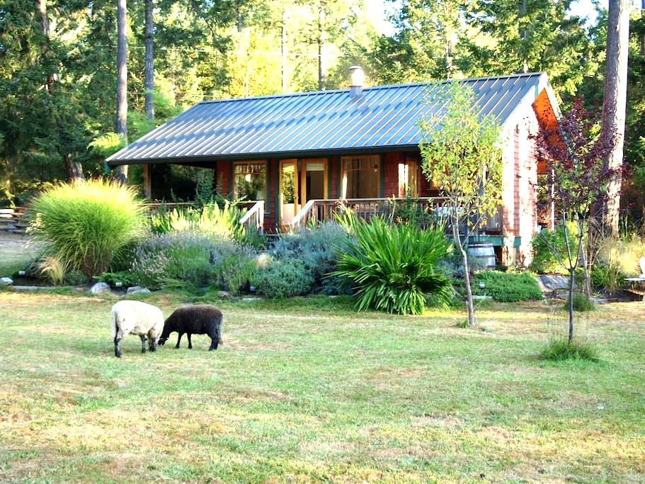 Top 20 Salt Spring Island, Canada Vacation Rentals, Vacation Homes