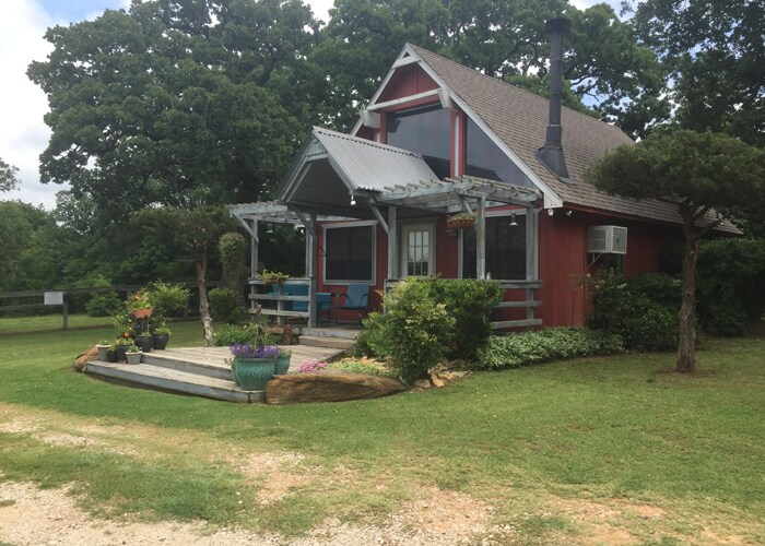 Slye Ranch Cabin Ray Roberts Lodging Farm Stays For Rent In