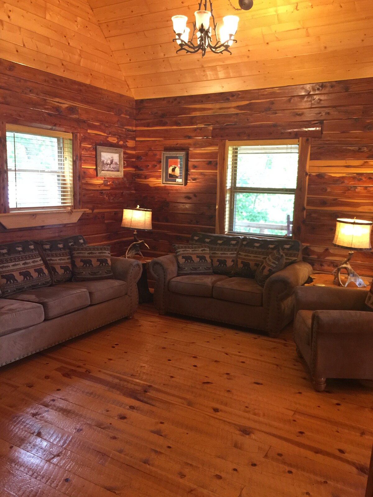 Deer Lodge Cabin Rentals Dogwood Cabin Cabins For Rent In Jasper
