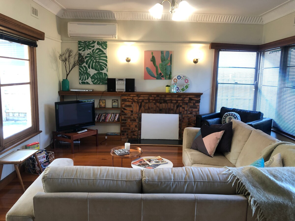 rosebud holiday house group