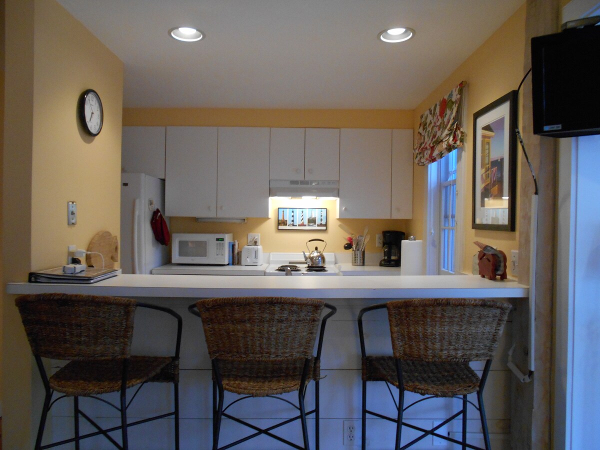 Seaswept Cottage Maushop Village Condominiums For Rent In Mashpee