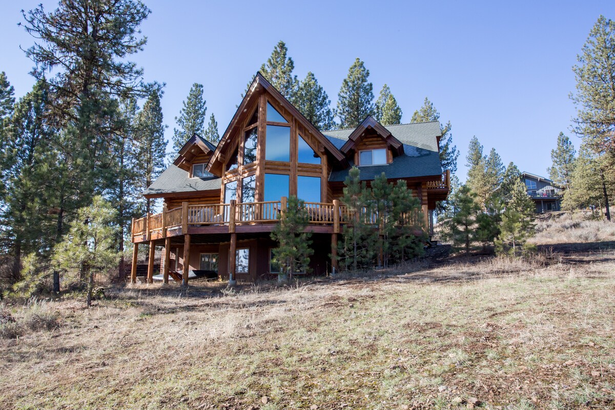 Majestic Log Cabin W Amazing Views Meadow Creek Houses For