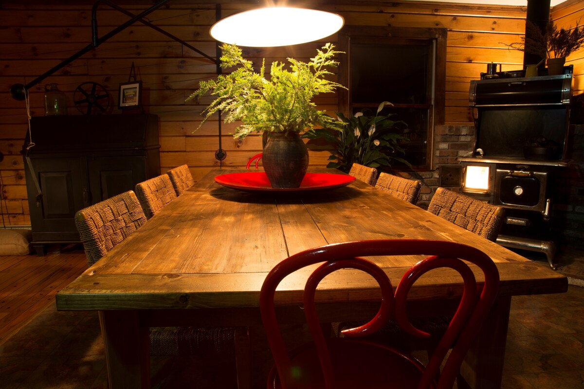Romantic Lake Front Rustic Cabin By Nyc Designer Cabins For Rent