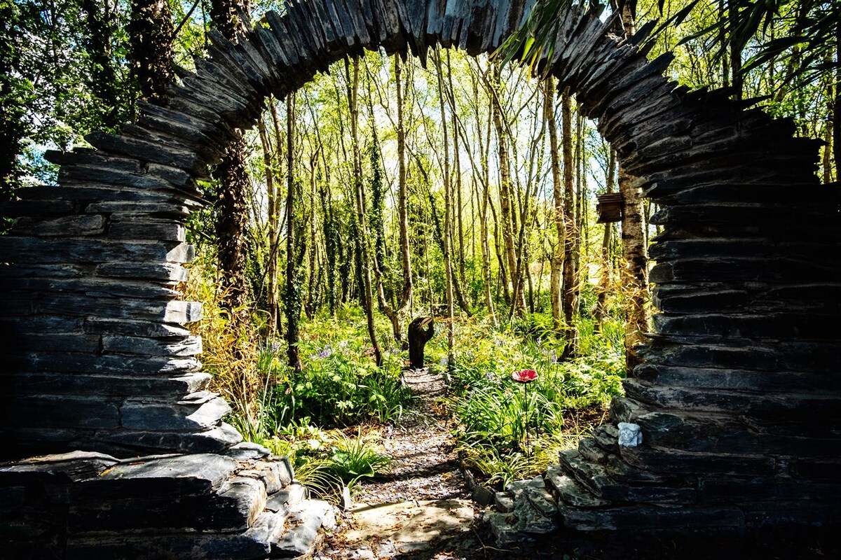 Sleepy Hollow Romantic Cottage In Idyllic Garden Apartments For