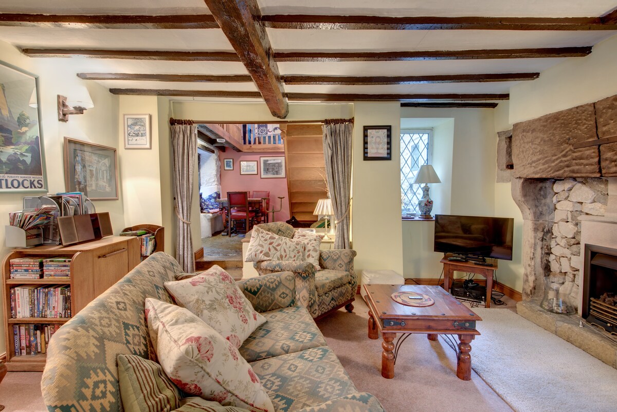 Peak District Hideaway Weavers Cottage Cottages For Rent In
