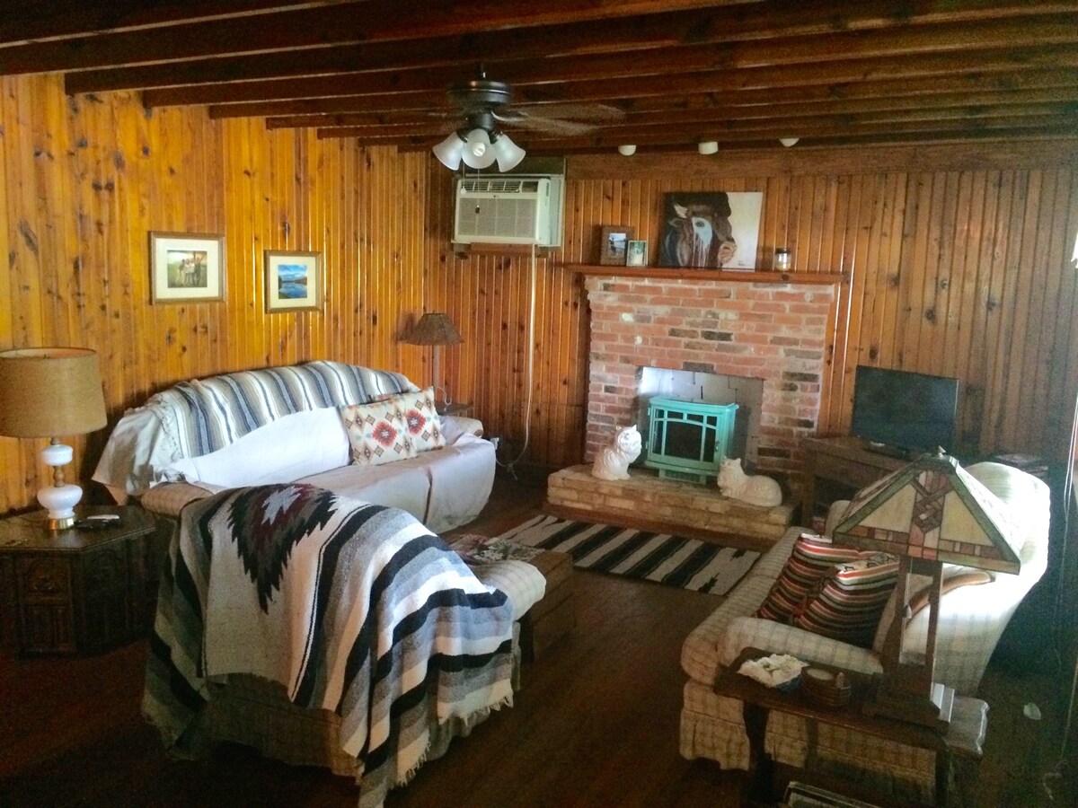Waterfront Rustic Retreat In Southeastern Oklahoma Cabins For