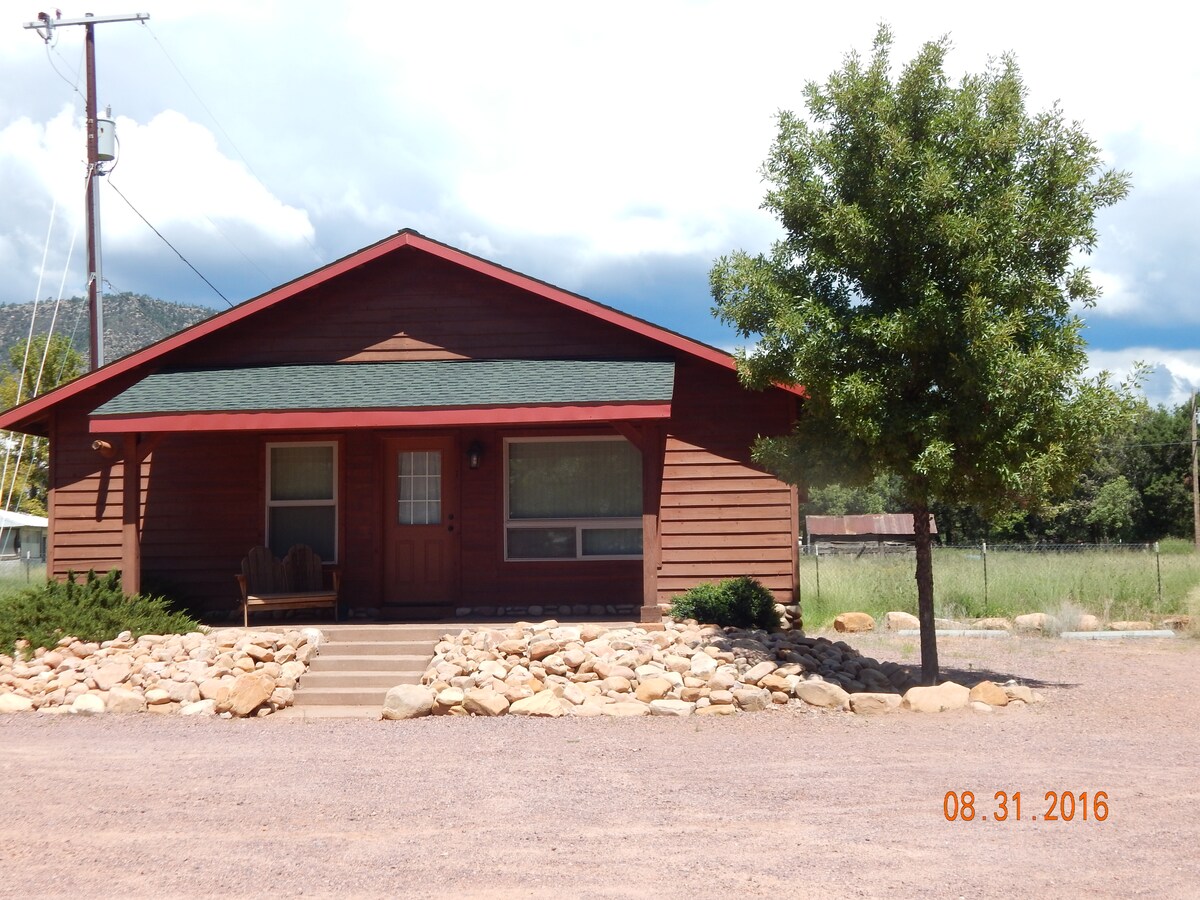 Pine Creek Cabins Cabin 1 Aspen Cabins For Rent In Pine