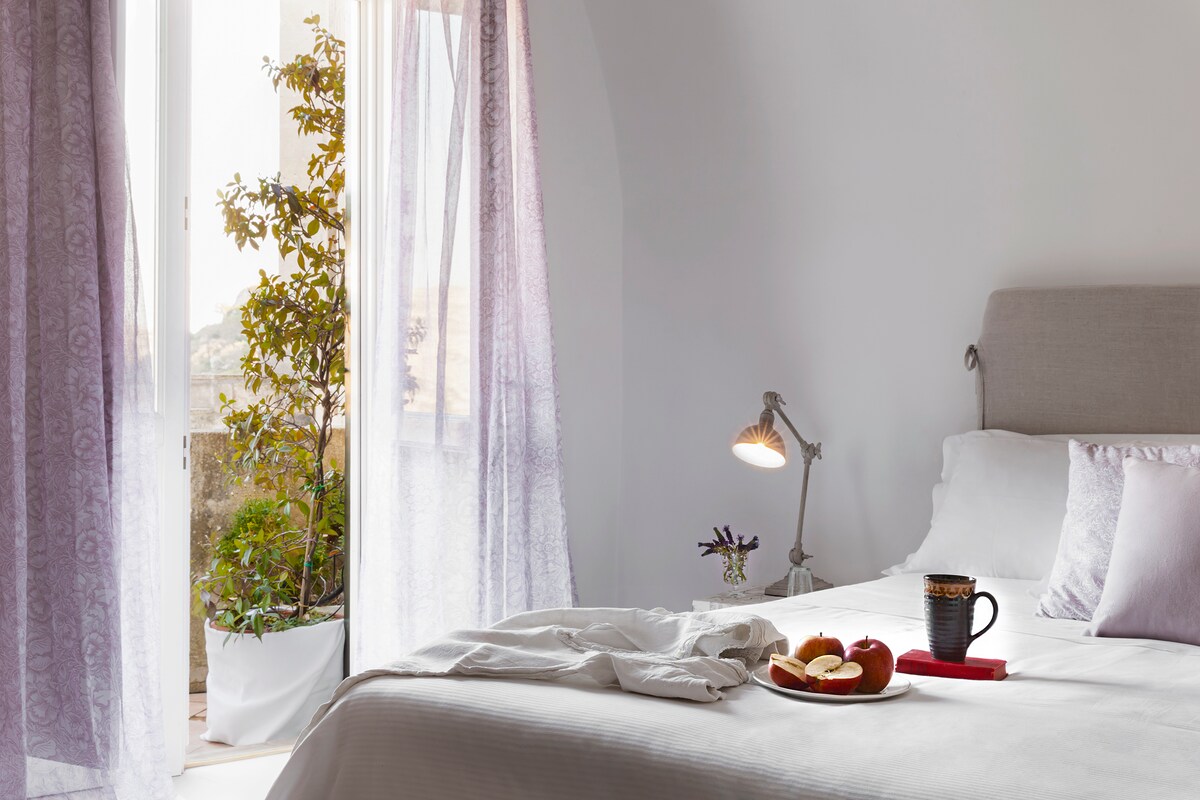 The Poet S Hideaway Houses For Rent In Matera