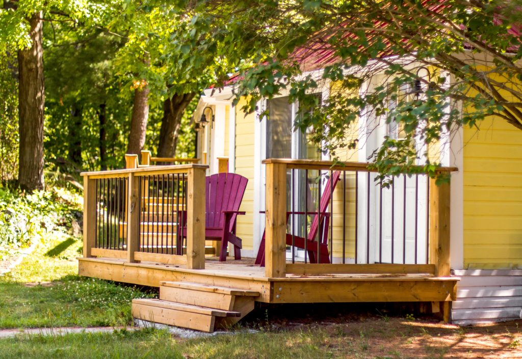 Lone Pine Inn Tiny Cabin Boutique Hotels For Rent In Gravenhurst