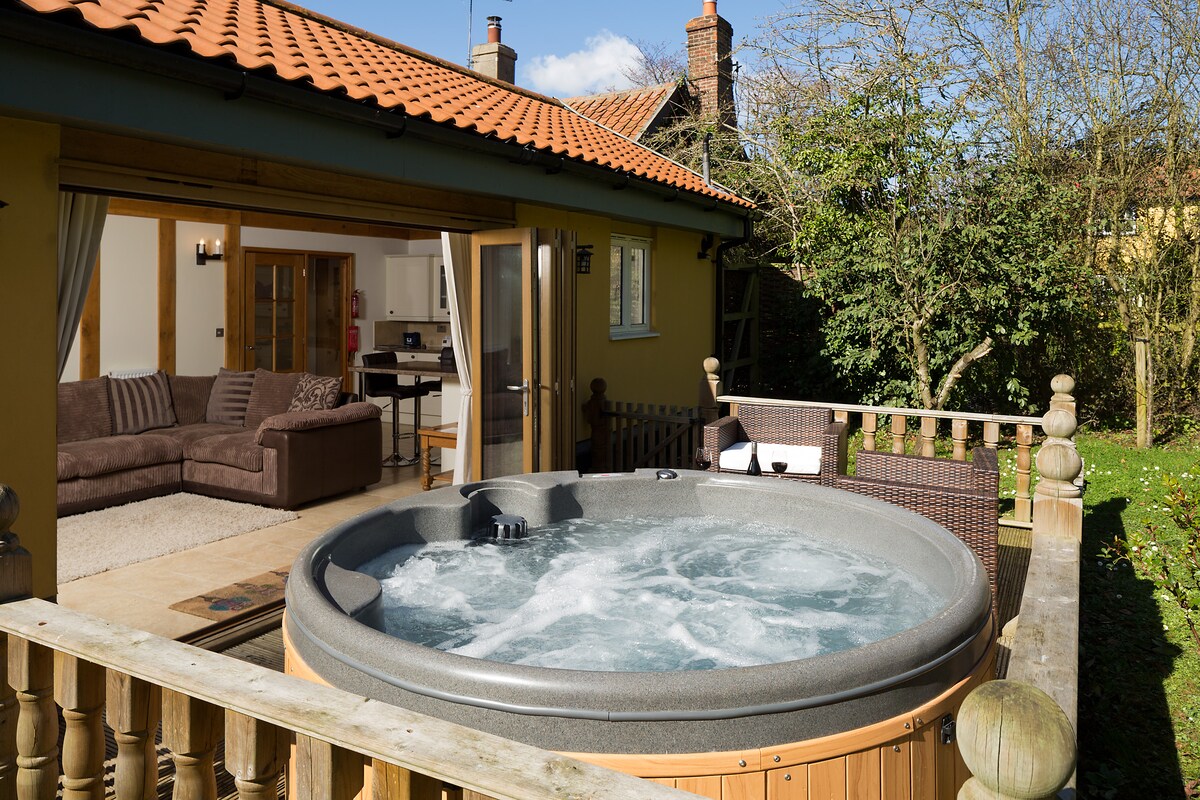 Luxury Hot Tub Sauna Fireplace Dog Friendly Cottages For