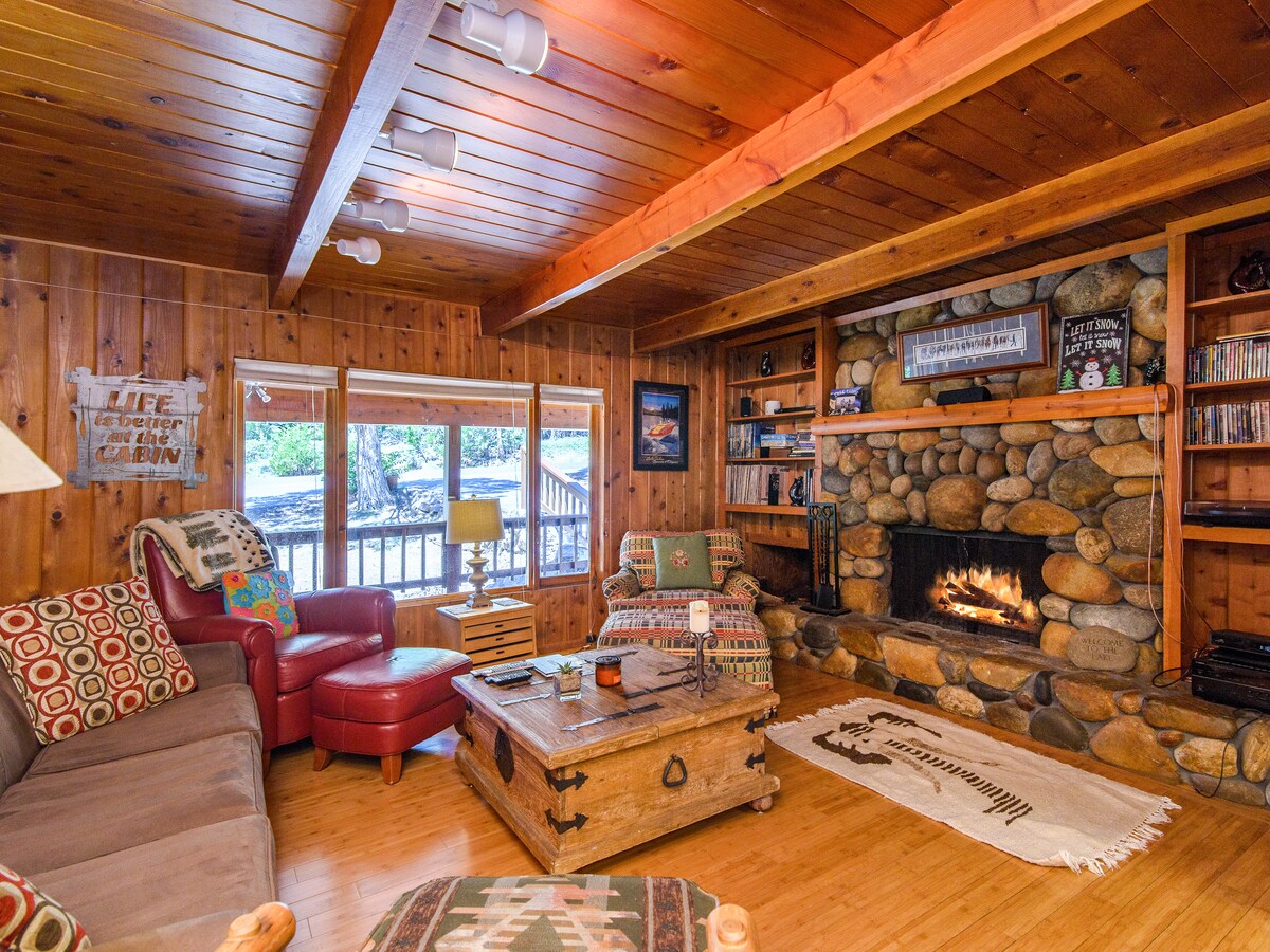 True Tahoe 4br Classic Cabin Bungalows For Rent In Tahoe City