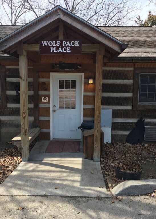 Wolf Pack Cabin New Winter Rates Cabins For Rent In Pittsburg