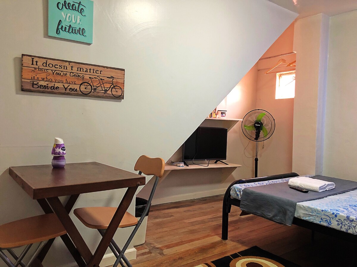 Bed And Breakfast Transient Room Near Burnham Rm 1 Houses