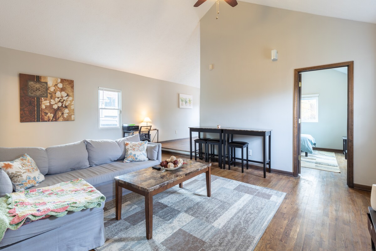 Clean And Cozy Tremont Home W Off Street Parking Houses