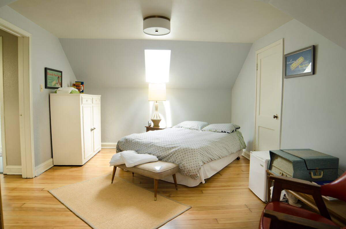 Milwaukee Vacation Rentals & Short Term Rentals Airbnb