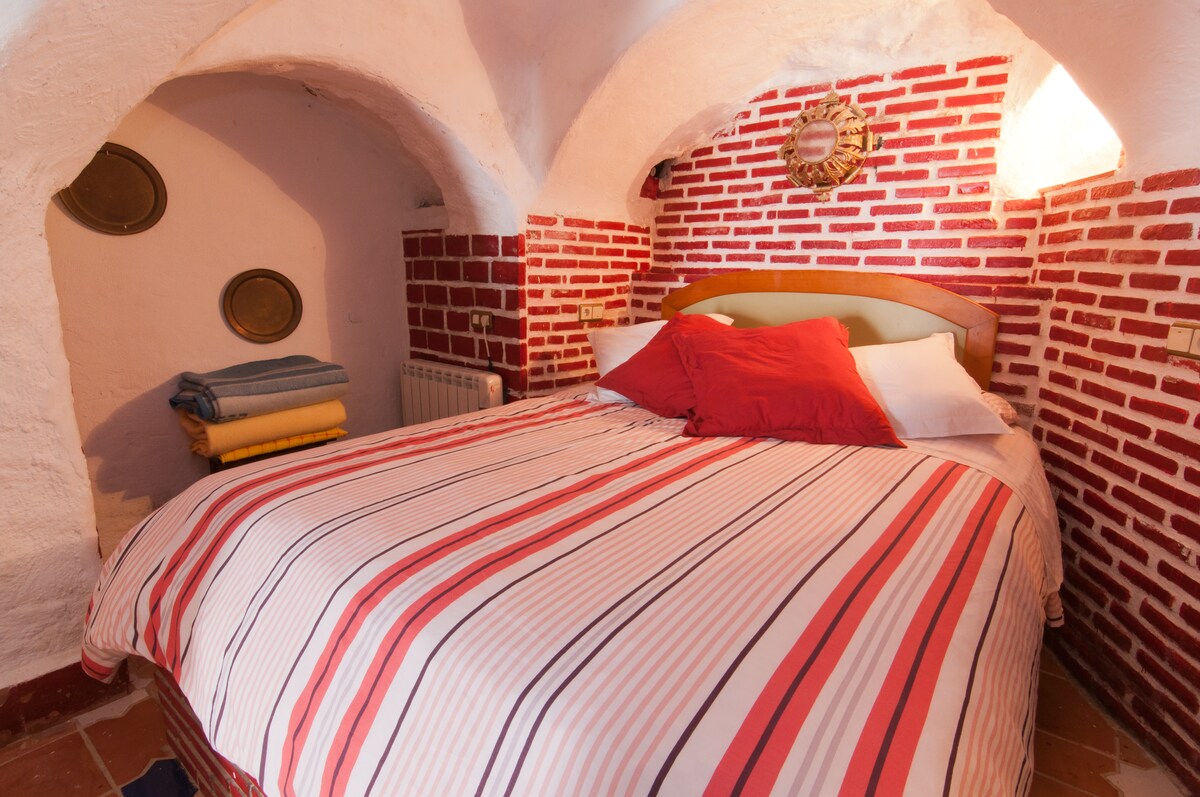 charming cavehouse , Alhambra area em Granada
