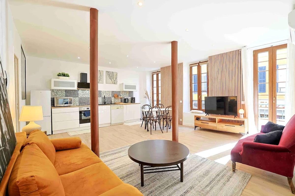 Erfolgreiche Airbnb-Immobilie: 2-bedroom apartment in Hyères city center in Var